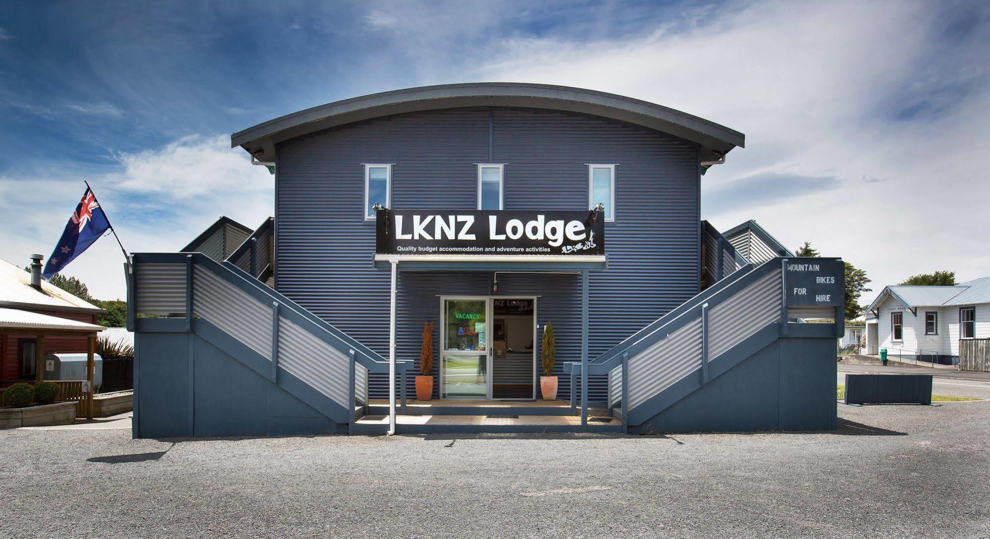 Lknz Lodge & Cafe Ohakune Exterior photo